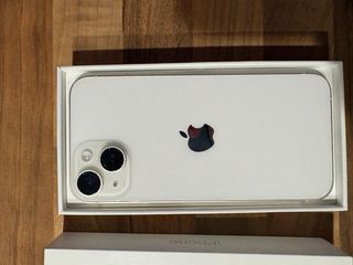 iPhone 14 + Fundas + Cargador 2m