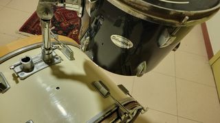 Batería Acústica Bombo 22 thunder Tom 14 silverton