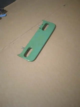 Placa protectora máquina coser refrey