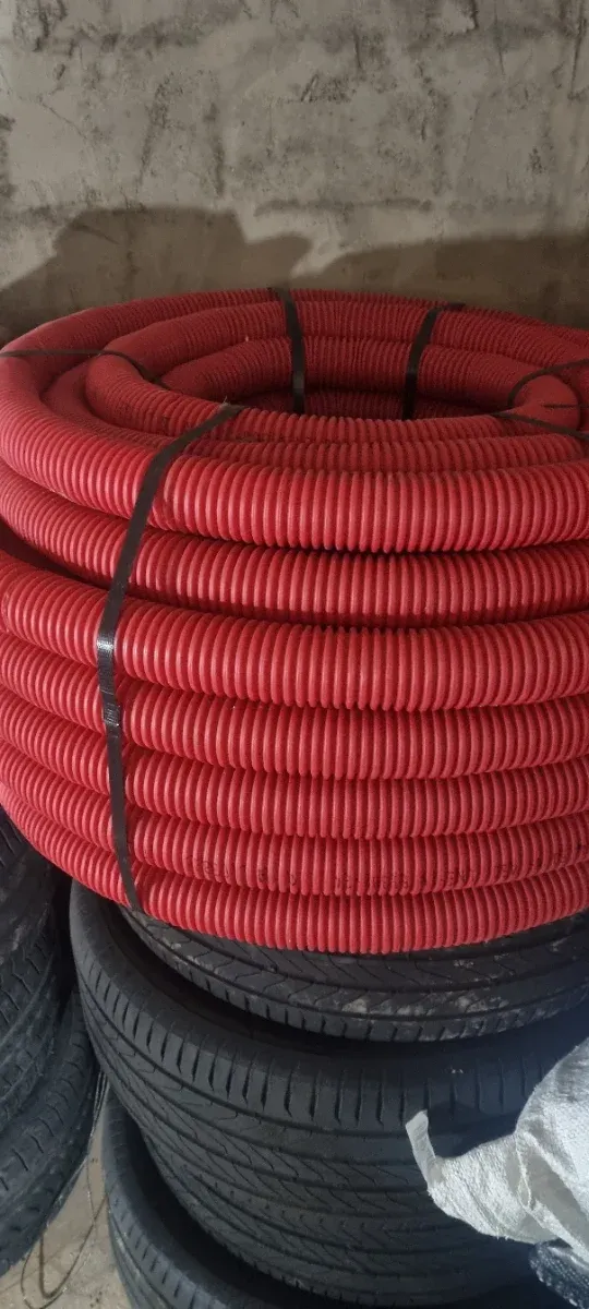 Rollo Tubo Corrugado Rojo