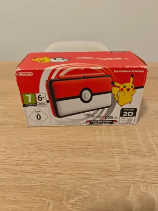Nintendo 2DS XL Edición Poké Ball