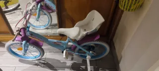 Bicicleta infantil azul y morada