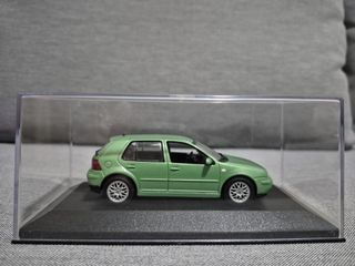 Minichamps VW Golf IV 1997 Verde 1:43
