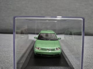 Minichamps VW Golf IV 1997 Verde 1:43