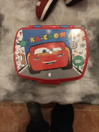 Colección de muñecos y juguetes