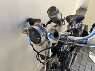 Moto bicicleta Raleigh varillas años 30 adaptada