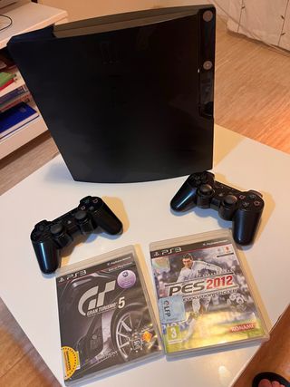 Consola PS3 Negra + 2 Mandos + Juegos, no arranca