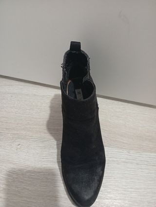 Botines tacón negros con brillos