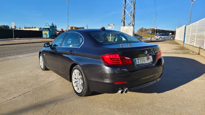 BMW Serie 5 2013, foto 3
