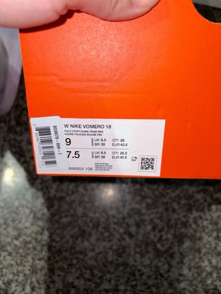 Nike Vomero 18