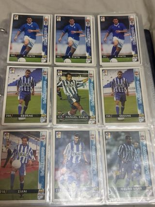 Álbum de cromos con colecciones clásicas de fútbol