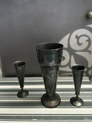 Lote 3 jarrones antiguos Meneses Madrid baño plata