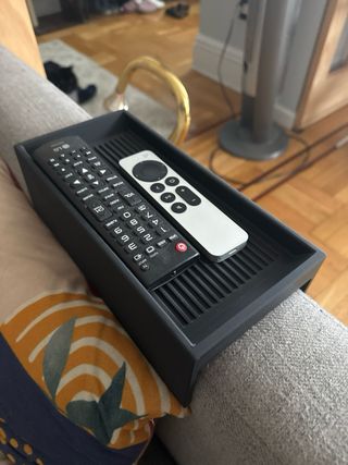 Bandeja reposabrazos sofá personalizable