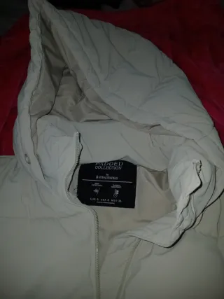 Chaqueta acolchada beige talla S