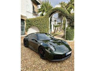 Porsche 911 Carrera GTS Coupe 398 kW (541 CV)