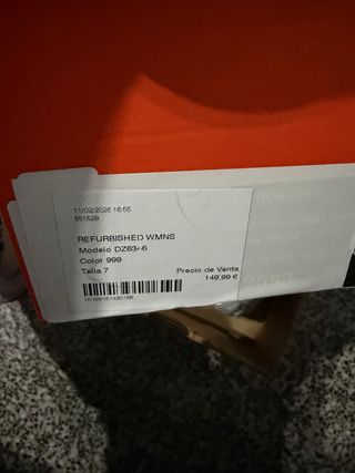 Nike Vomero 5 Gris y Plateado