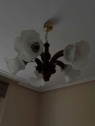 Lámpara de techo de madera