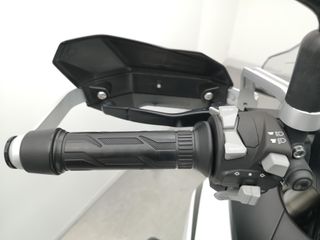 QJ MOTOR SRT 700 X 2023 12438 kms.