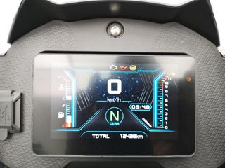 QJ MOTOR SRT 700 X 2023 12438 kms.