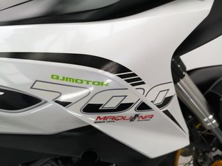 QJ MOTOR SRT 700 X 2023 12438 kms.