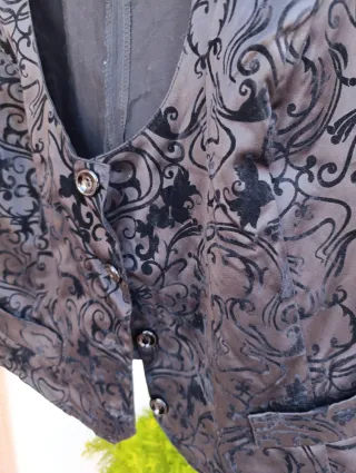 Chaleco Kanak bordado negro Talla S