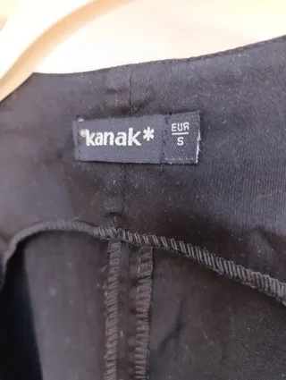 Chaleco Kanak bordado negro Talla S