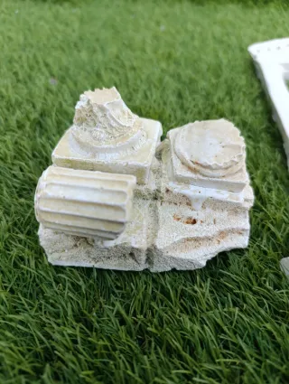 Figuras Acuario Columnas Griego