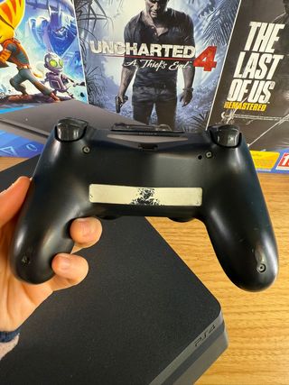 PS4 1TB con scatola