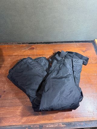 Pantalones de nieve infantiles con tirantes