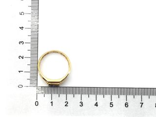 sello oro 18k con piedra con zafiro