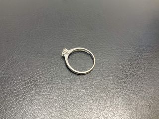 anillo oro 18k con piedra
