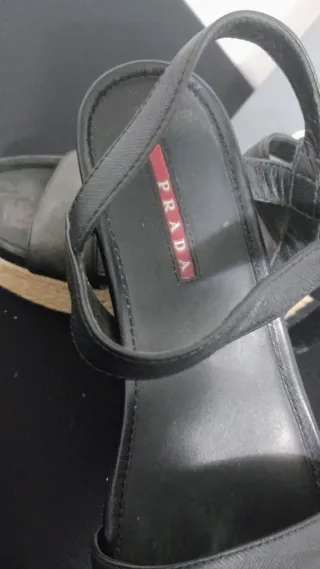 Sandálias Prada Pretas