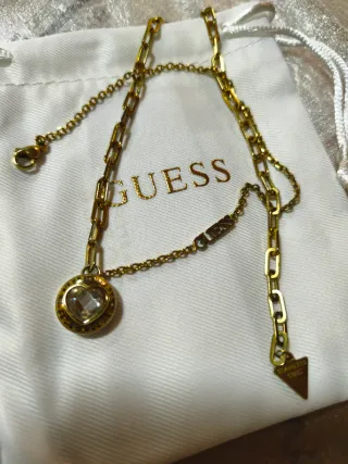 Conjunto collar y pulsera Guess REGALO Brochas Maq