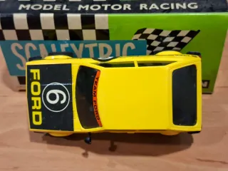 SCALEXTRIC FORD FIESTA