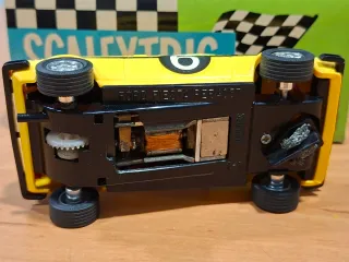 SCALEXTRIC FORD FIESTA