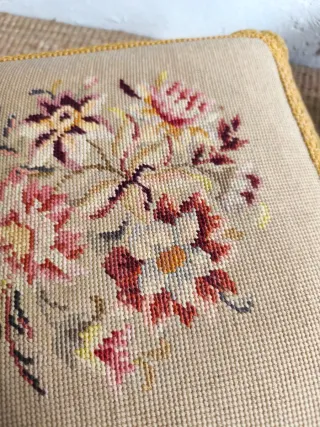 Poggiapiedi o sgabelletti vittoriani