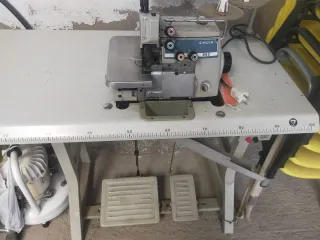 Remalladora Singer 842