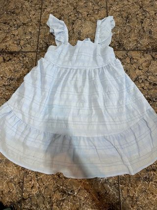 Vestido premamá volantes