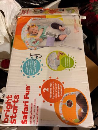 Hamaca para bebé con vibración, se ha usado poco