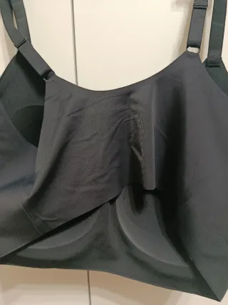 Uniqlo AIRism Sujetador sin Tirantes Talla XL