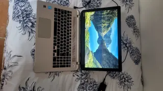 Portátil Toshiba Beige/Plata