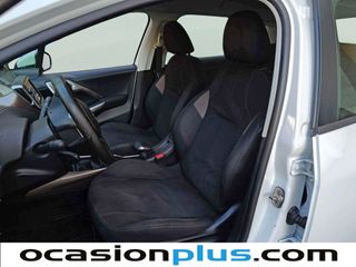 Peugeot 2008 VTI 82 Active 60 kW (82 CV)