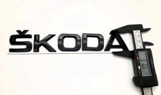 EMBLEMA LOGO TRASERO NEGRO LETRAS SKODA 2651.2
