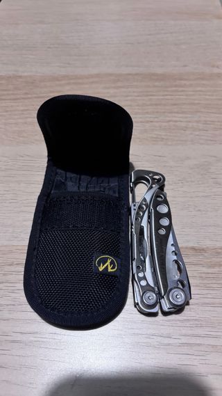 Leatherman Skeletool multiherramienta