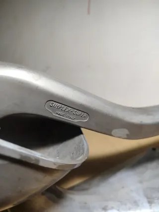 Exprimidor antiguo italiano