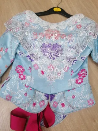 Traje de Fallera Azul con Manteleta Zapatos