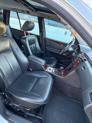 Mercedes-Benz Clase E 2001