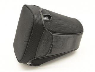 Custodia morbida Nikon per reflex