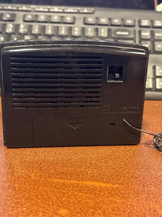 Radio Vintage Negra y Beige