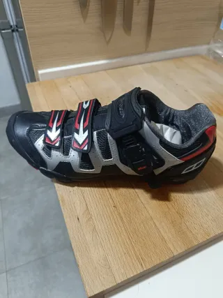 Zapatillas B-Pro Spinning Hombre Nuevas Talla 42